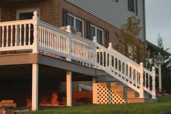 Eastwood Railing With Eastwood Posts