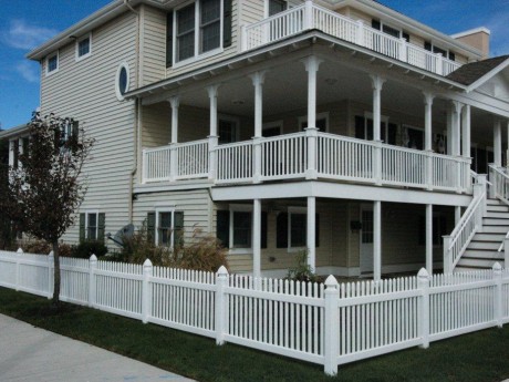 Concord Picket Fence With Aspen Railing