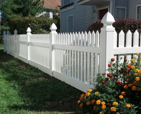 vinyl fencing