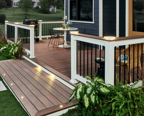 image of PVC and composite deckfrom wolf decking and porch