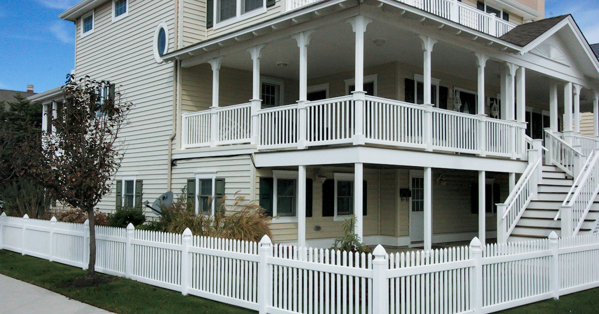 vinyl picket fence around beach house