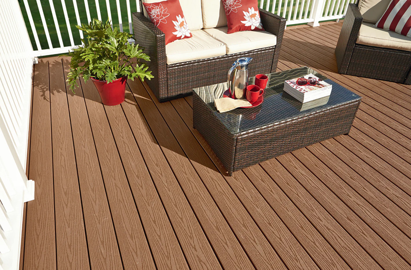 Capped composite decking from Fiberon